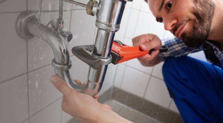 Toilet troubleshooting in Mills, WY